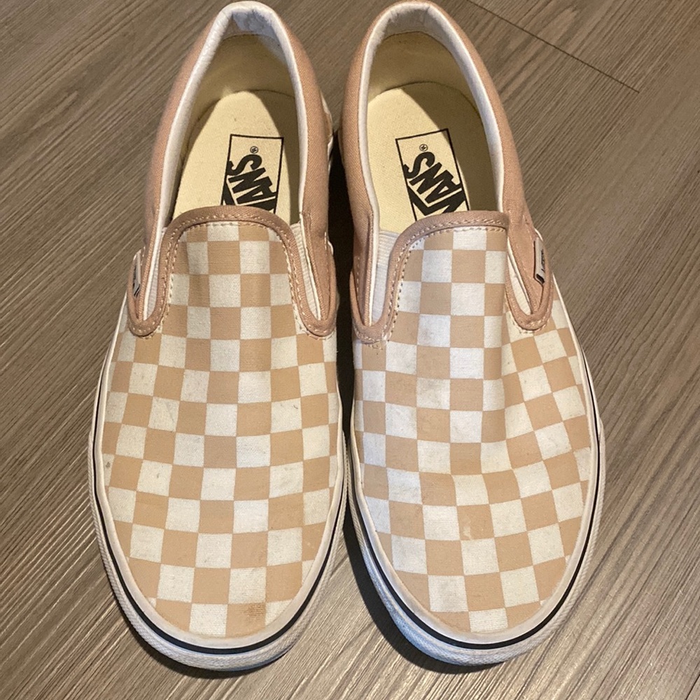 Checkered slip on Vans! Women’s size 8.5. Like new condition